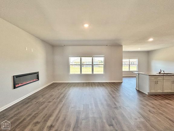5th image of 3401 Hank Dr