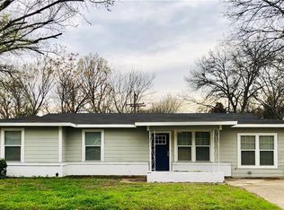 4400 Pate Dr, Fort Worth, TX 76119