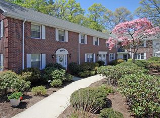 21 Westerly St APT 1, Wellesley, MA 02482