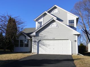 1228 Longford Cir, Elgin, IL 60120