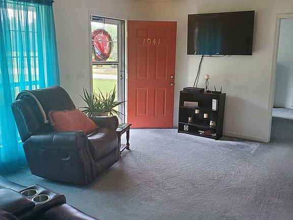 4th image of 1041 Noel Dr