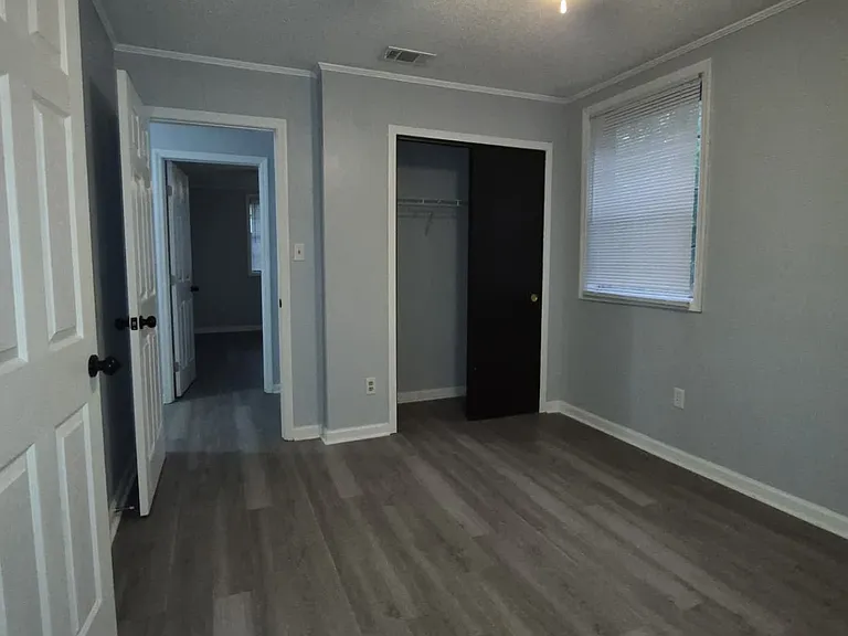 111 Becky St — Photo 18