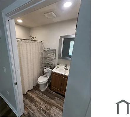 4 bed, 1250 sqft, $1,850 — Photo 2