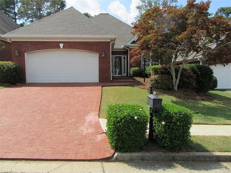 1st image of 2130 Glenhurst Dr
