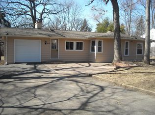 519 Arbor Ave, West Chicago, IL 60185