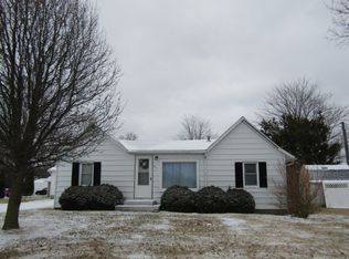 311 Hinkle St, Lyons, OH 43533