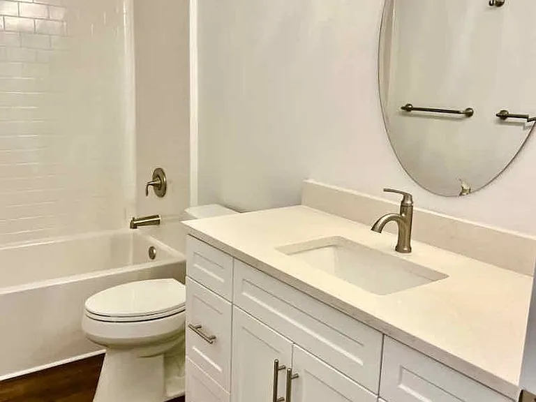 Emerald Ridge Apartments — Photo 36