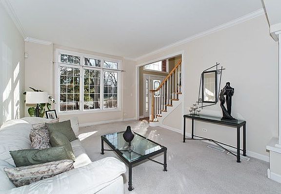 3rd image of 212 W Traube Ave