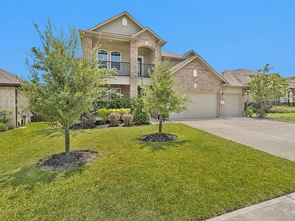 2nd image of 1419 Willoughby Mills Ln