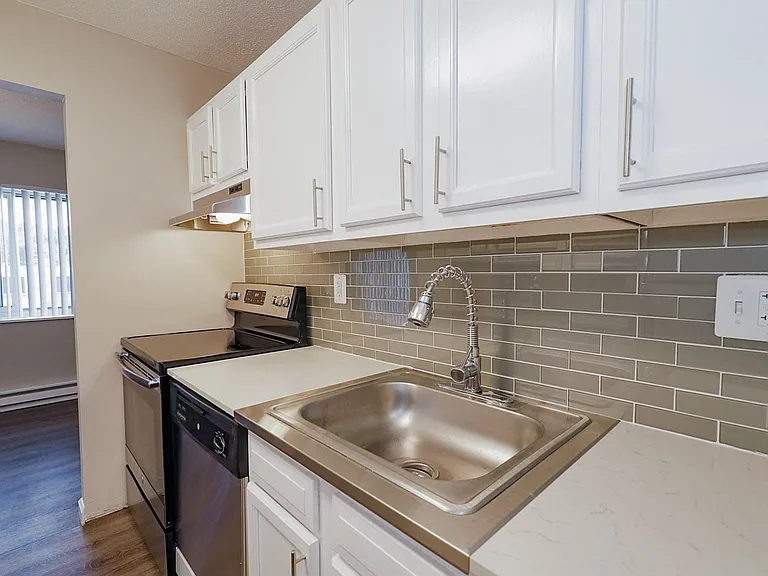 The Evalee Apartments — Photo 50