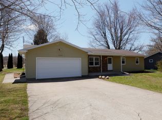 18868 1st St, New Paris, IN 46553