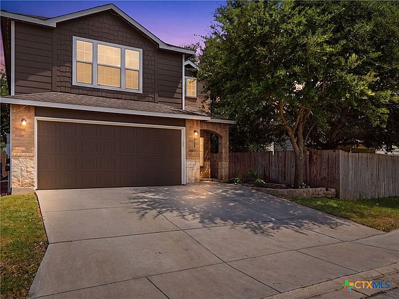 2nd image of 414 Walnut Crst