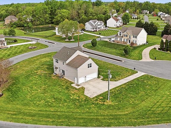 5th image of 23 Rockville Dr