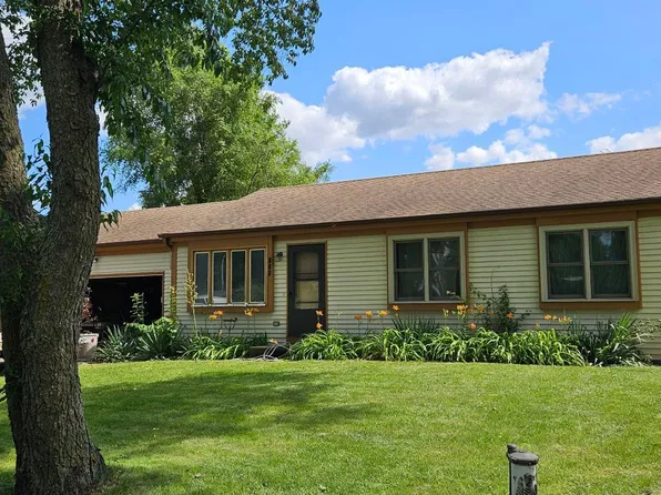 803 Nancy Ln, McHenry, IL 60051
