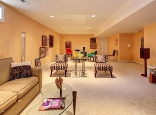 6917 Windham Pkwy, Prospect, KY 40059