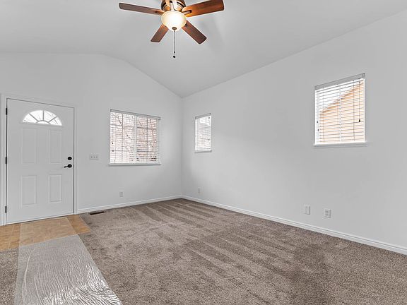 3rd image of 13545 Villa Rosa Way