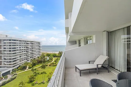 199 Ocean Lane Dr Photo 1