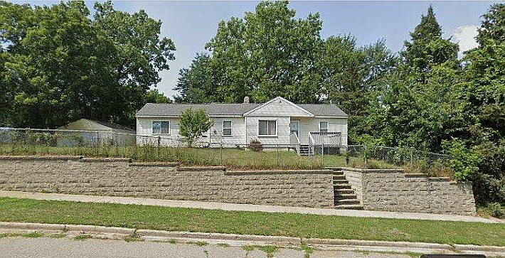 1st image of 83 N Eastway Dr
