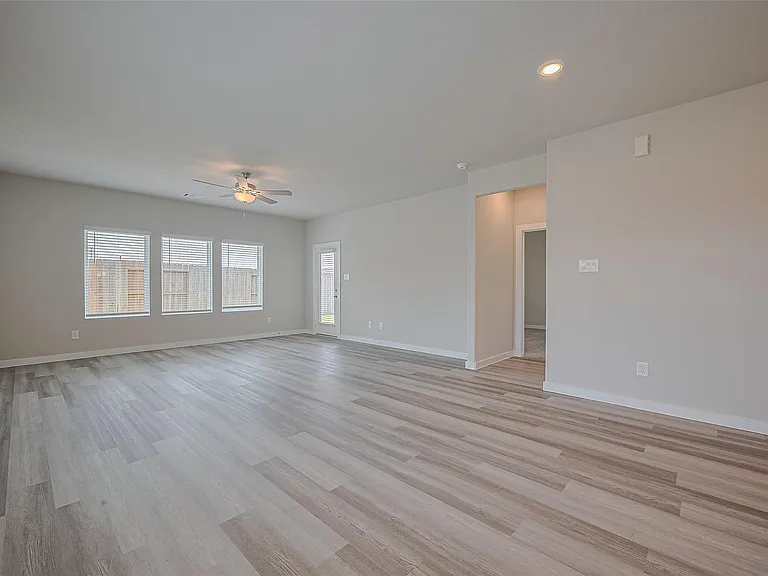 18818 Frost Ridge Dr — Photo 2