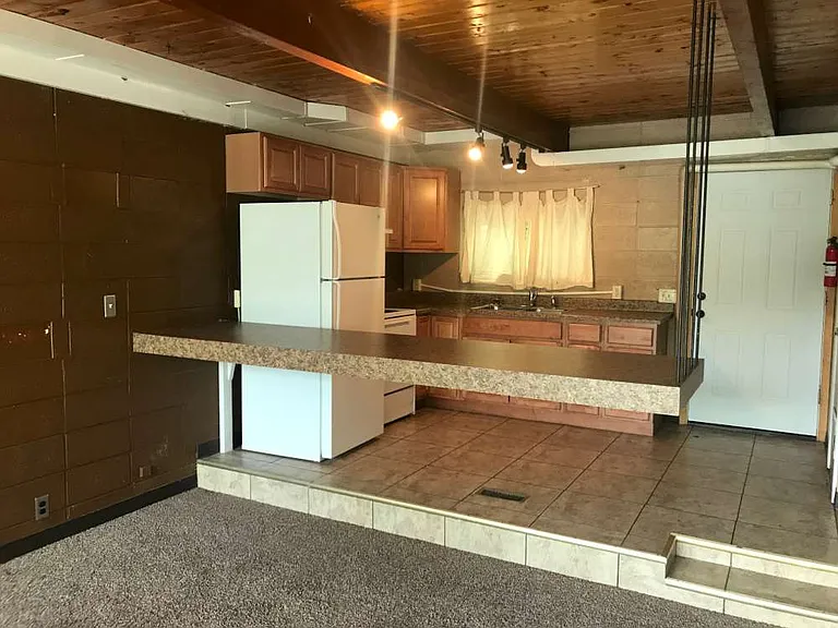899 Canyon Rd #3 — Photo 1