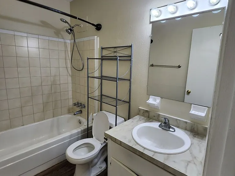 118 SE Bracken Way #101 — Photo 14