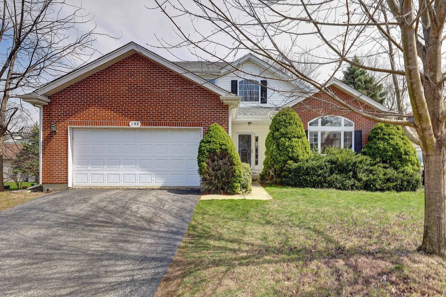 102 N Crooked Lake Ln photo 1