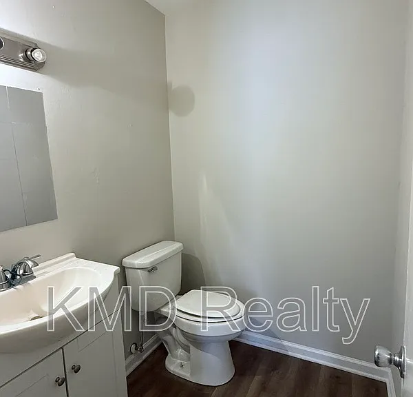 702 Farmhurst Dr #G — Photo 10