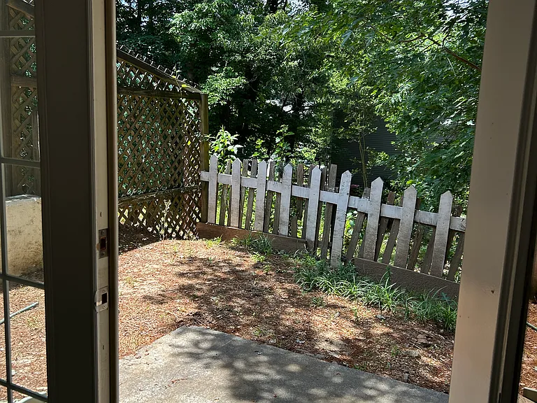 685 Coventry Township Ln — Photo 7