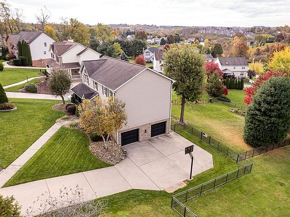 4th image of 139 Cool Springs Ln