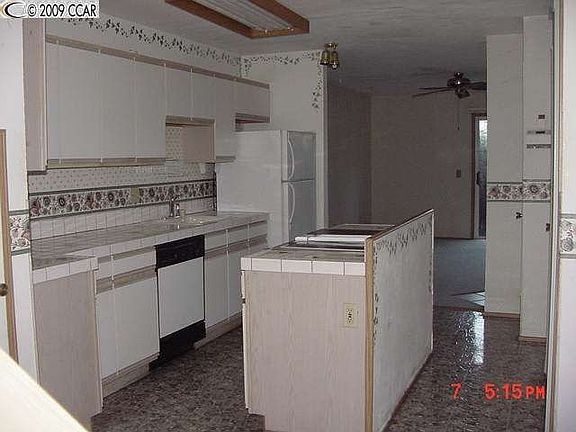 2nd image of 3917 Pacheco Blvd