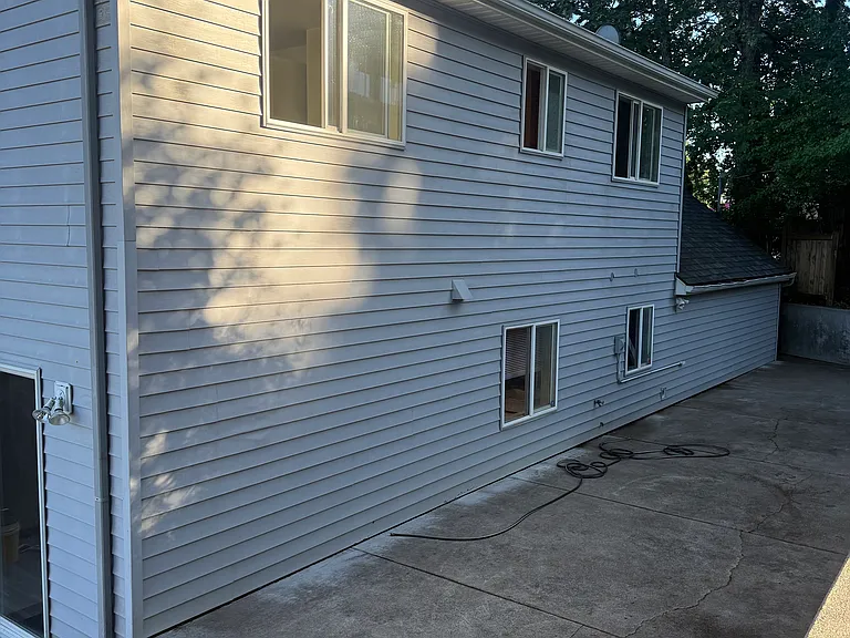 725 NW Quarry Rd — Photo 2