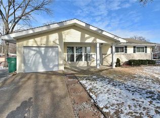 1725 Jenkee Ave, Florissant, MO 63031