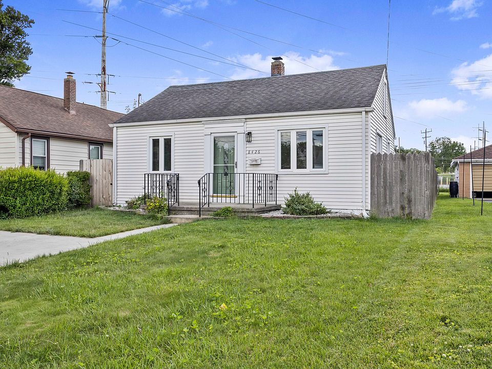1st image of 8426 Gordon Dr