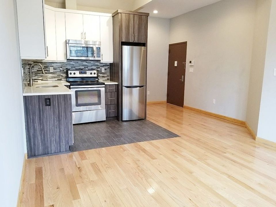 1st image of 14-16 31st Ave #1CC