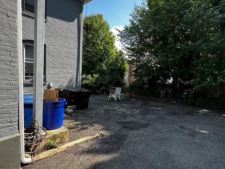 10 Arlington Ter #1 — Photo 35