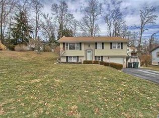 209 Fetrow Ln, New Cumberland, PA 17070
