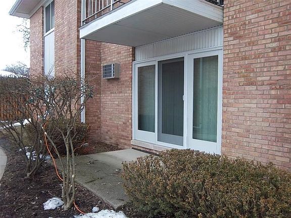 5th image of 1229 Island Dr APT 103