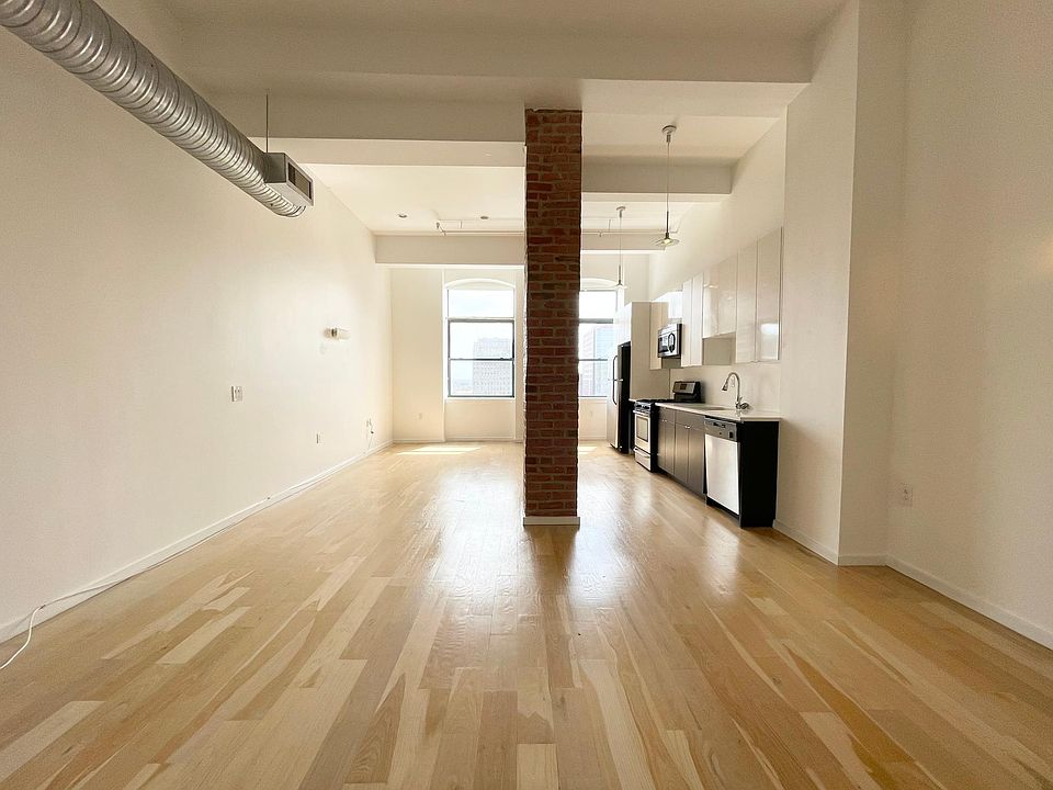 1st image of 726 Market St Unit 806