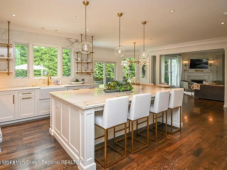 11 Red Oak Dr — Photo 8