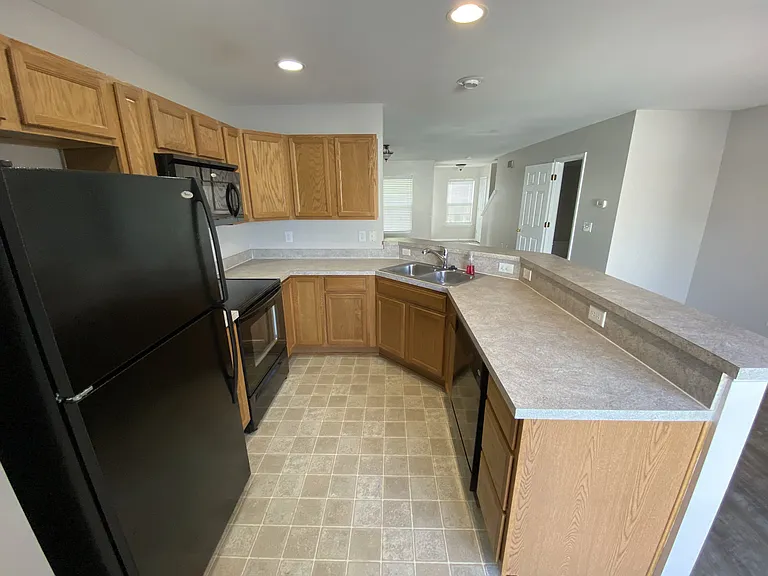 137 Fairgreen St — Photo 6