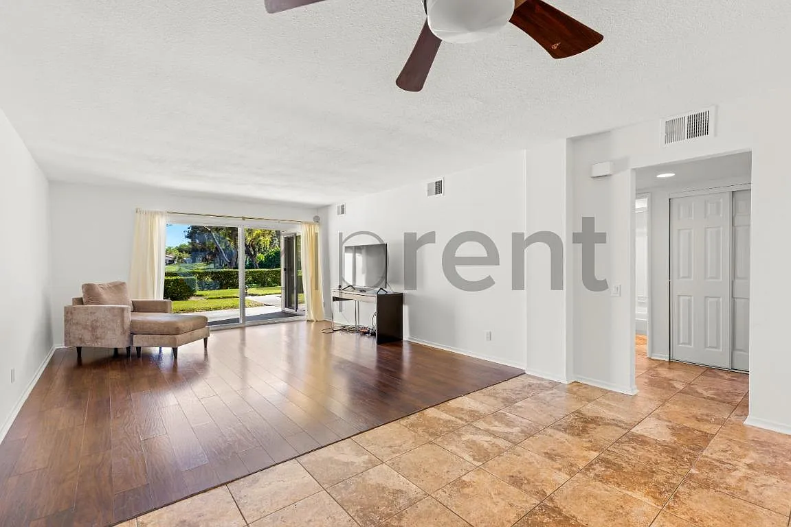 2 bed, 1091 sqft, $2,975 — Photo 3