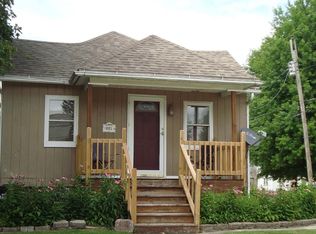 685 E 3rd St, Galesburg, IL 61401