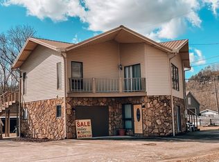 60 Sunset Dr, Pikeville, KY 41501
