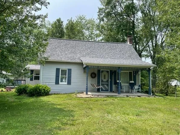 2695 N 1500th Rd W, Dugger, IN 47848