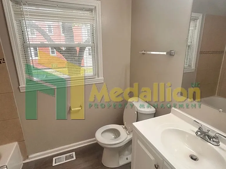 8358 S Morgan St — Photo 11