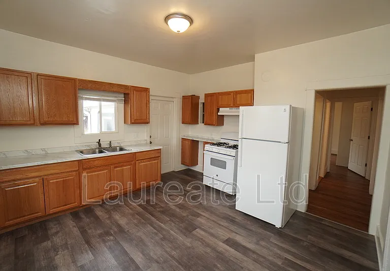 1440 Kenton St — Photo 11