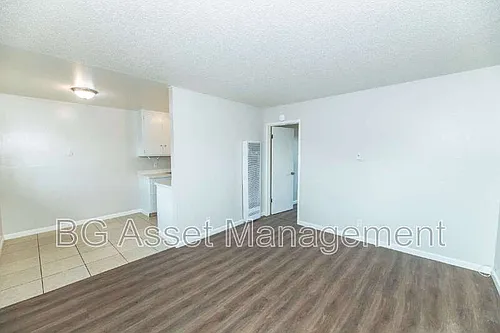 1333 Market Ave Photo 1
