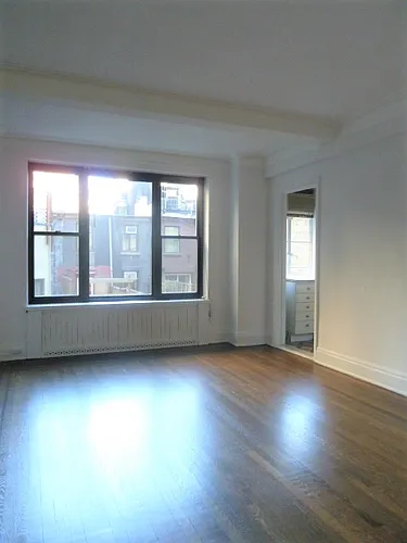 7 Park Ave #5H Photo 1