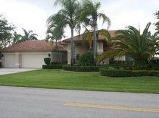 13955 Carlton Dr, Davie, FL 33330