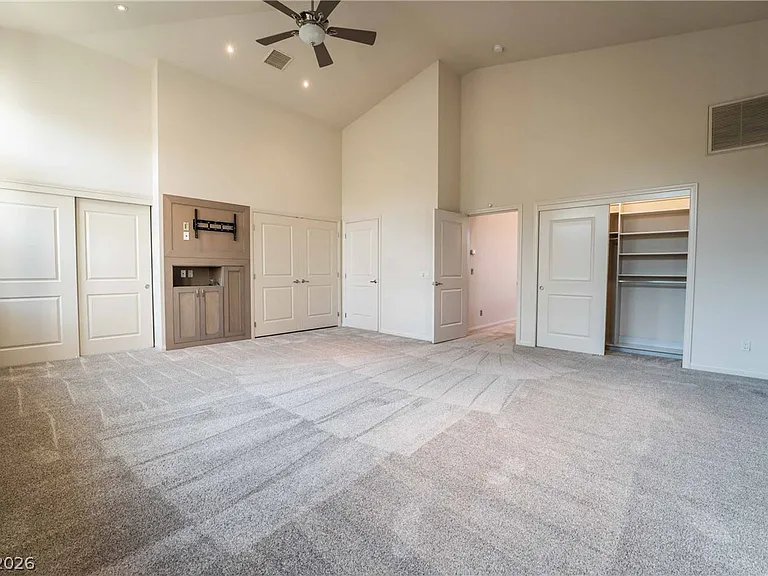 980 Vegas Valley Dr — Photo 27